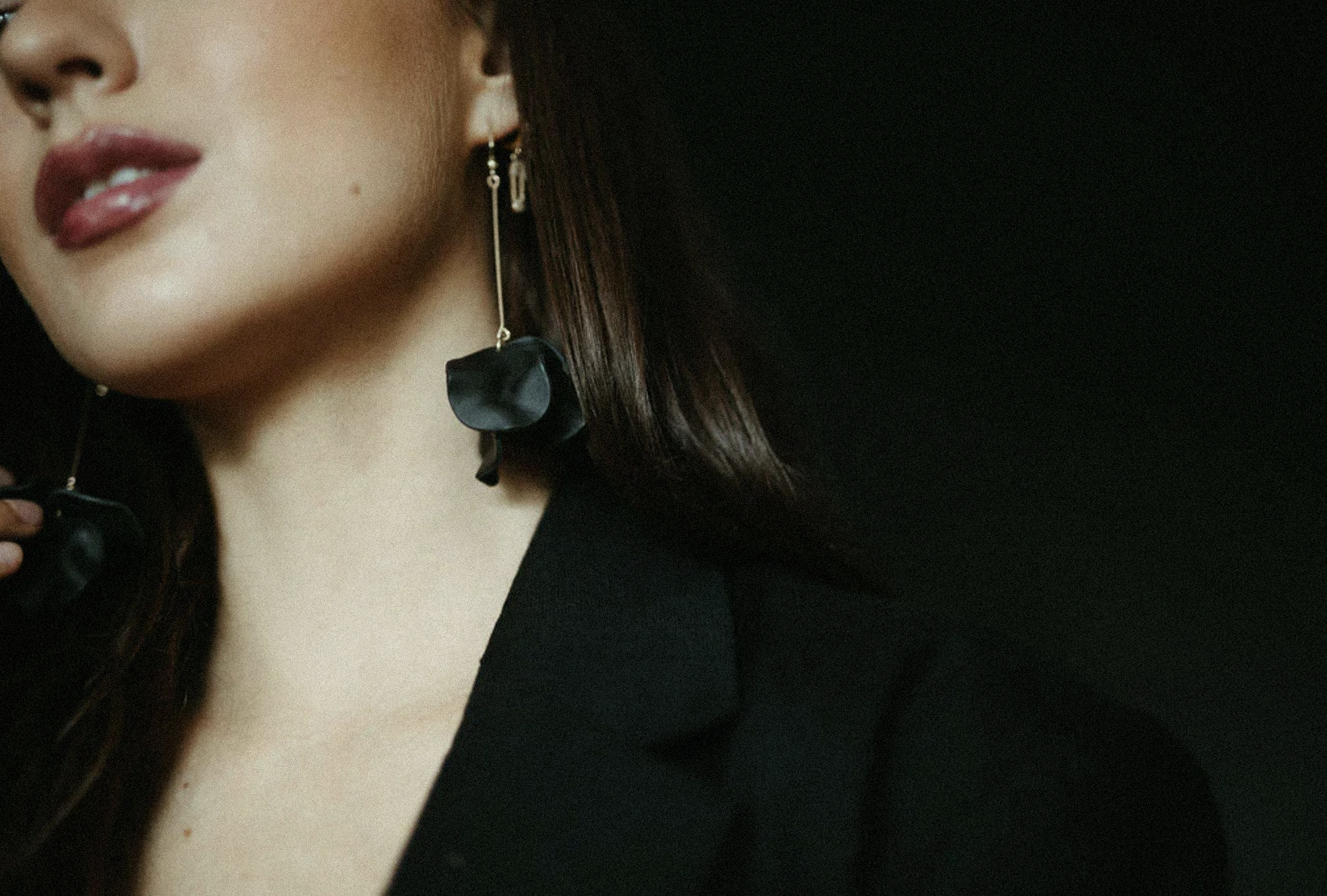 Flower Petal Earrings | Black